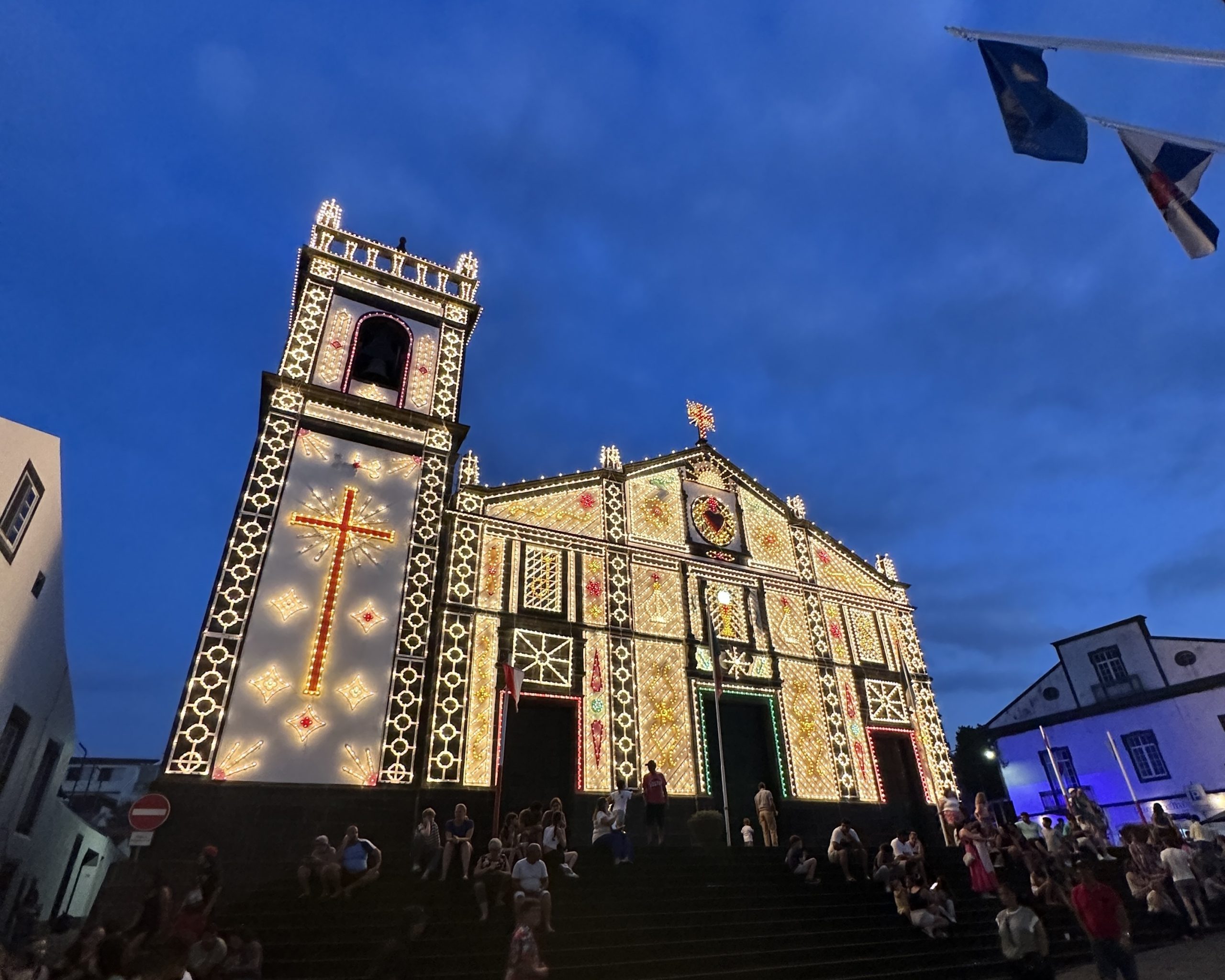 Igreja de Nossa Senhora da Conceição décorée pour la fête du Sagrado Coração de Jesus à Ribeira Grande, São Miguel, Açores